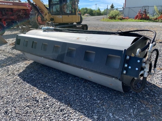 6678 New Skid Steer Roller