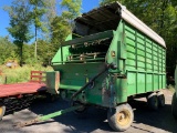 3629 John Deere 716A Self-Unloading Forage Wagon