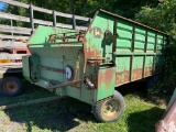 3674 John Deere 714 Self Unloading Forage Wagon
