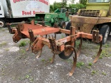 6457 Case 9-Shank Chisel Plow