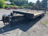 6553 2002 Interstate 40DLA Tag-Along Trailer