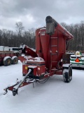 6934 CaseIH 1250 Grinder Mixer