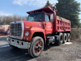 3900 1986 Ford L9000 Truck