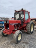 4109 International 856XL Tractor