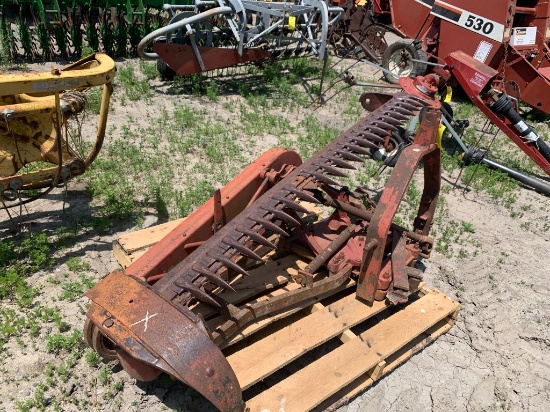4484 International 1300 Sickle Bar Mower