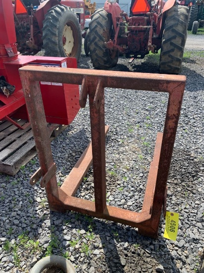 4506 3pt Hitch Pallet Carrier