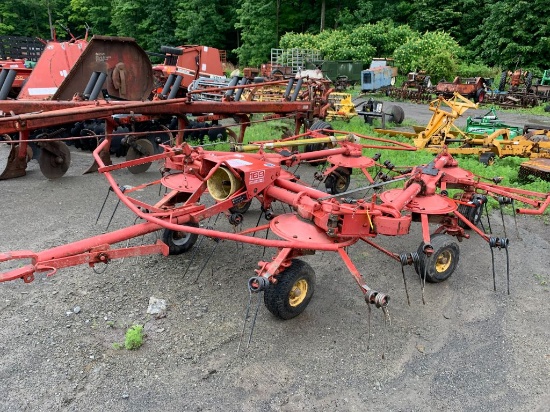 4540 New Holland 169 Tedder