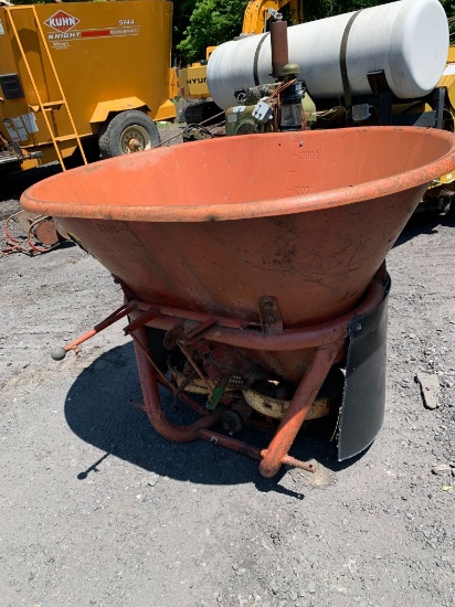 4569 3pt Fertilizer Spreader