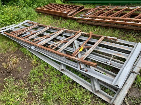 4583 Headlock Panels with Gates