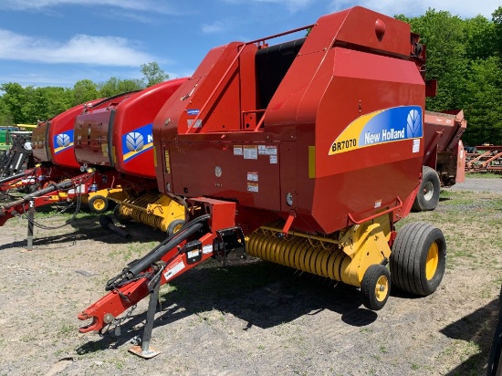 7433 2014 New Holland BR7070 Baler
