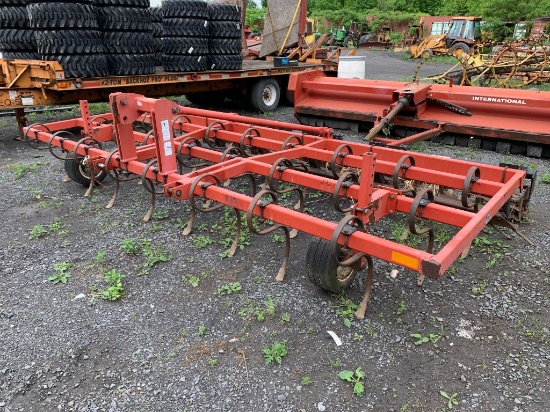 7465 Unverferth Perfecta II Cultivator