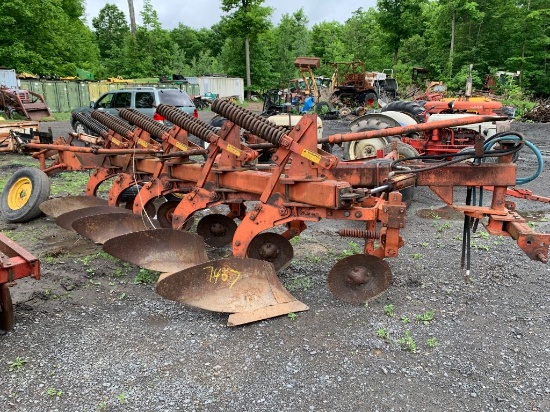 7467 CaseIH 5x Reset Plow