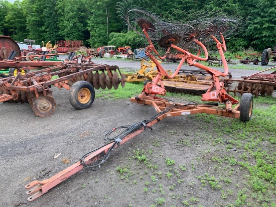 7490 Befco 8-Wheel Rake