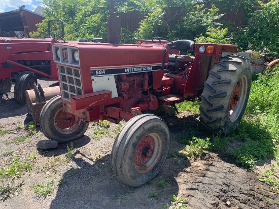 7525 International 584 Diesel Tractor