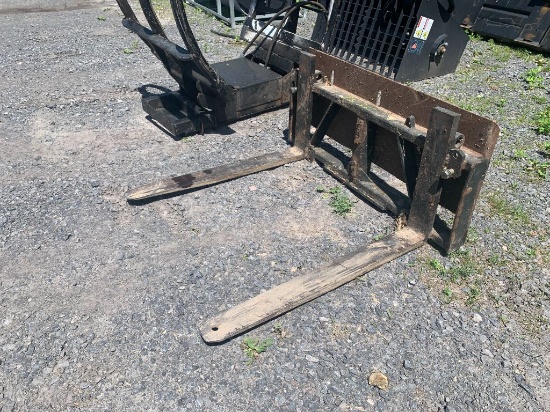 7535 Pallet Forks