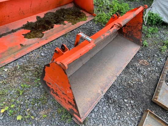 7610 5ft Kubota Loader Bucket