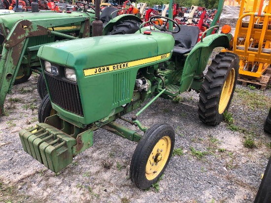 4841 John Deere 850 Tractor