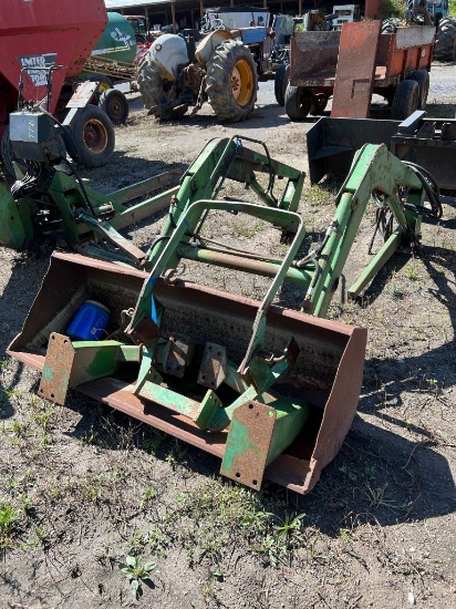7769 John Deere 75 Loader