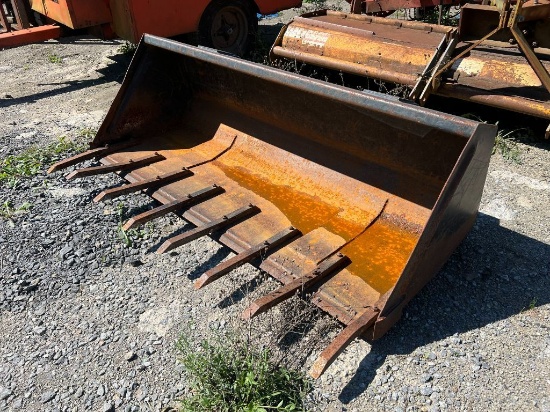 7896 Allied Loader Bucket with Teeth