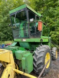 4882 John Deere 5440 Self-Propelled Chopper