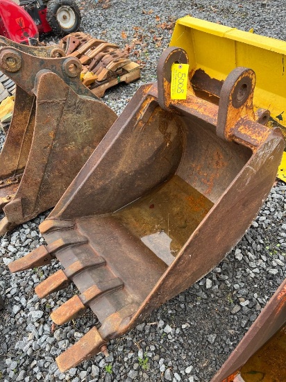 5008 Backhoe Bucket