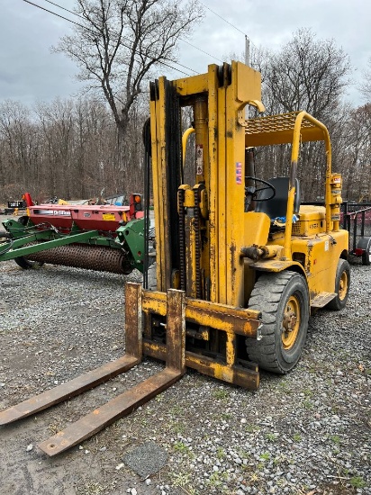 8056 Hyster Forklift