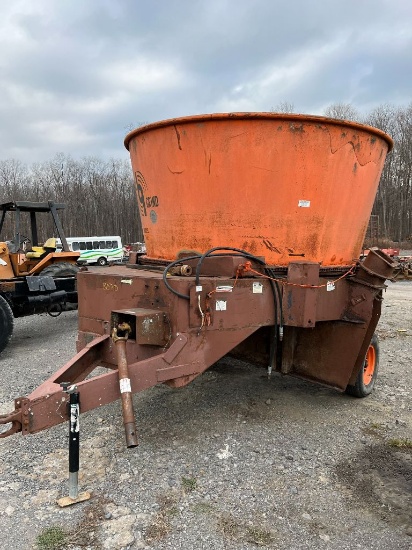 8070 Roto Grind 760 Bale Grinder