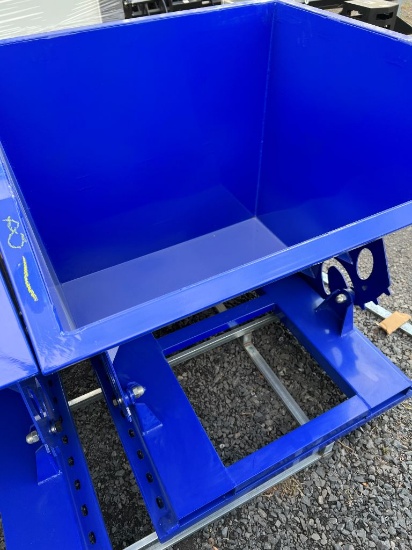 81 New Greatbear 1CY Self-Dumping Hopper