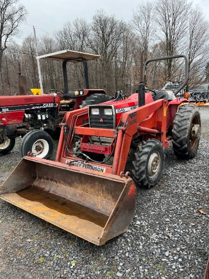 8146 Massey Ferguson 1045 Tractor