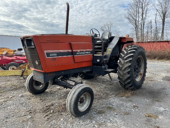 8160 International 3088 Open Station Tractor