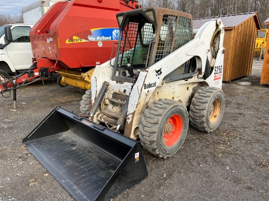 8162 Bobcat S250 Skid Steer
