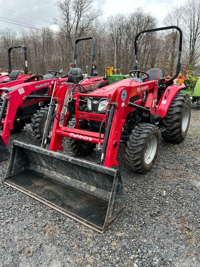 8184 Mahindra 2638 Hydro Tractor