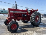 8286 International 856 Farmall Tractor