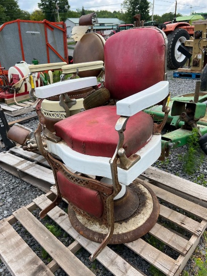 1296 Red Barber Chair