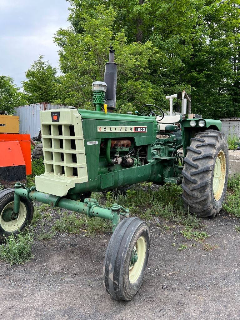 1288 Oliver 1800 Gas Tractor | Farm Equipment & Machinery Tractors | Online  Auctions | Proxibid