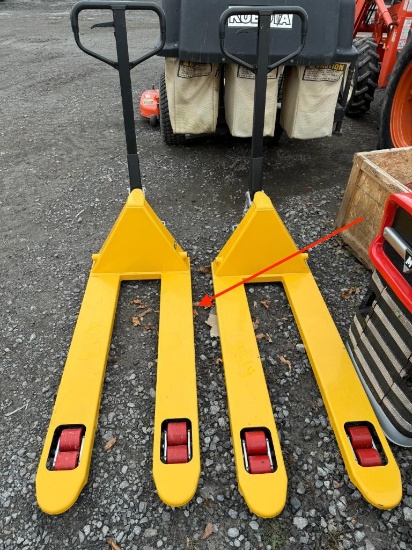 9313 New Pallet Jack