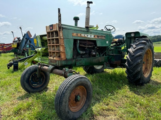87 Oliver 1650 Gas Tractor