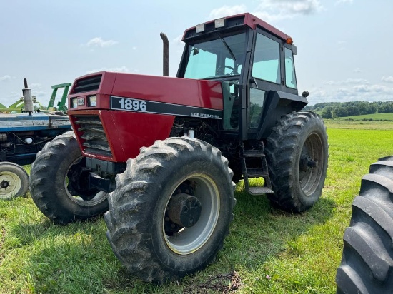 92 Case 1896 MFWD Tractor