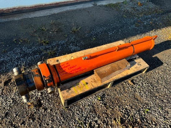 101 Dumptruck Lift Cylinder