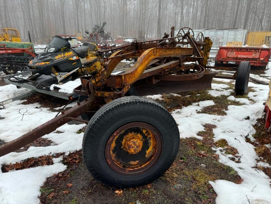 5269 Caterpillar(?) Pull Type Grader