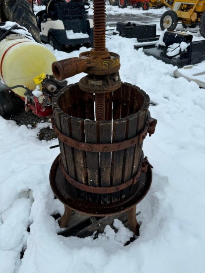 5731 Antique Cast Iron Wine Press