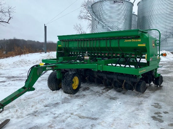 13 2019 John Deere 1590 Drill