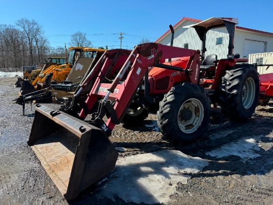 2752 Massey Ferguson 4235 Tractor