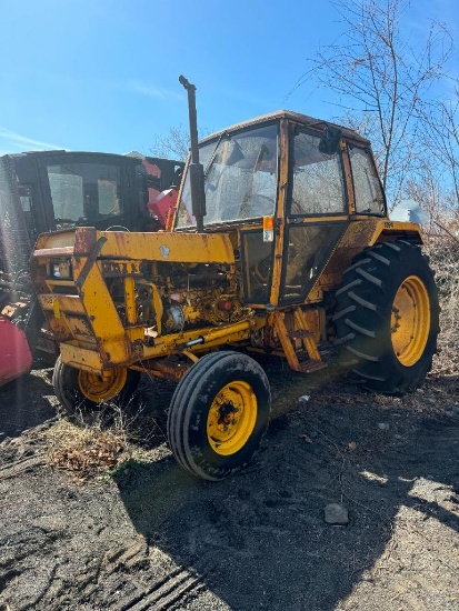 2828 Case 1594(?) Tractor