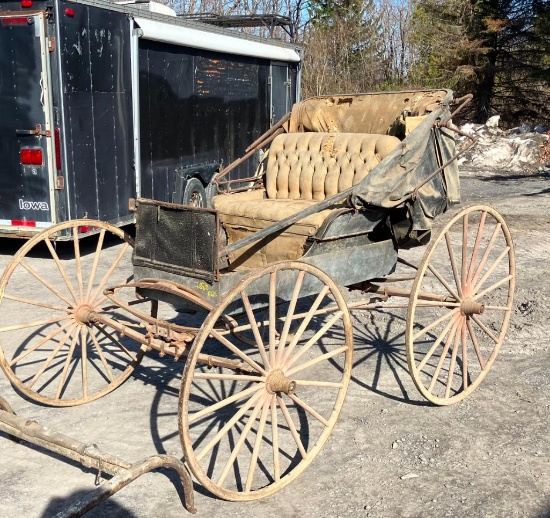 6275 Antique Buggy