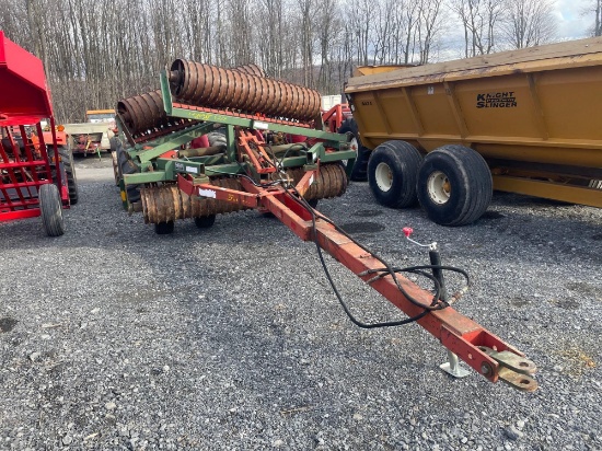 6288 Brillion 21ft X-Fold Packer