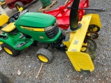 2925 John Deere X320 Lawn Tractor