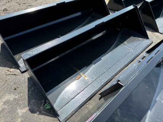 1022 New 84in Kivel Smooth Edge Bucket