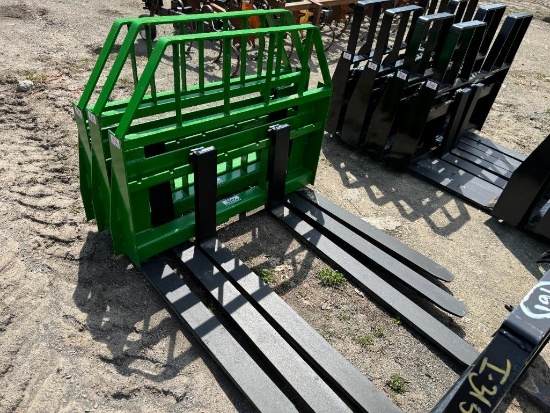 1060 New Kivel 3500lb Pallet Forks for John Deere