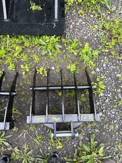 1233 Excavator Rake